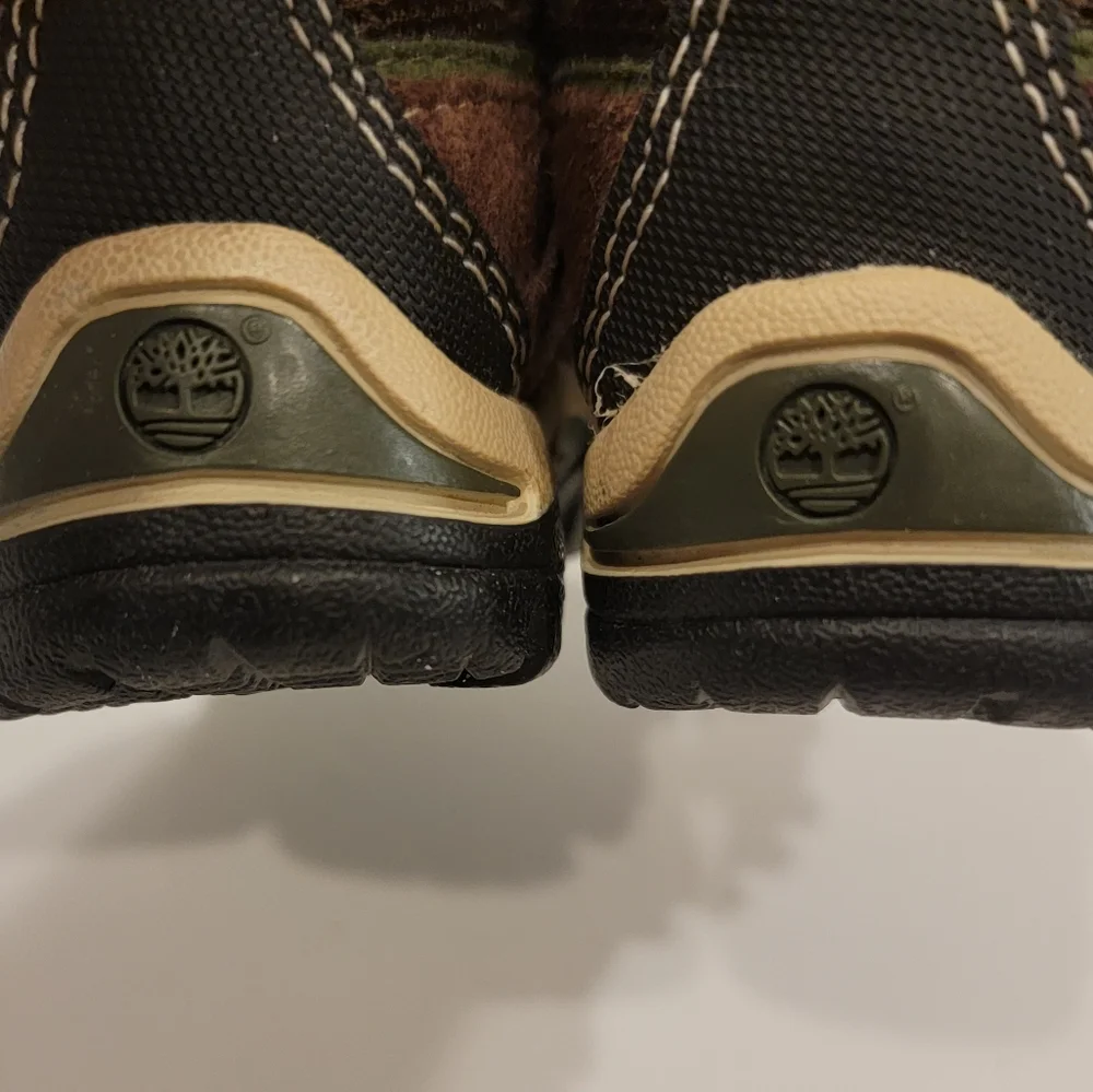 Timberland shoes size 4 infant brown and green